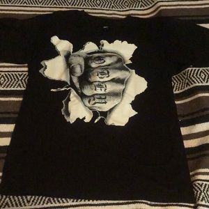 Like new Large men’s Obey shirt